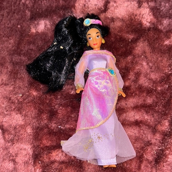 Vintage Disney Jasmine Doll From Aladdin - Picture 1 of 5